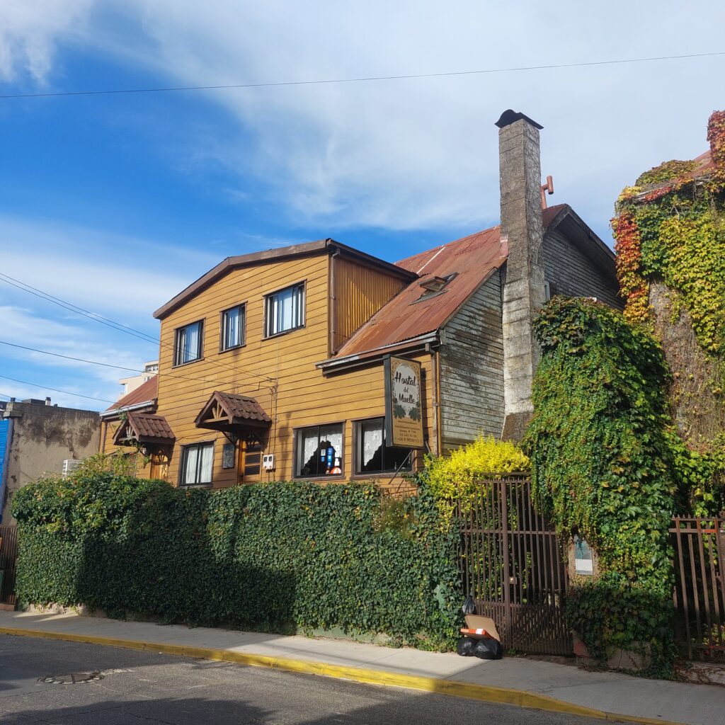 Valdivia: Cultura, História e Arquitetura no Coração Verde do Sul do Chile 20250226 175955