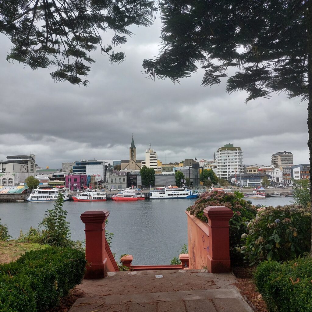 Valdivia: Cultura, História e Arquitetura no Coração Verde do Sul do Chile 20250304 115921